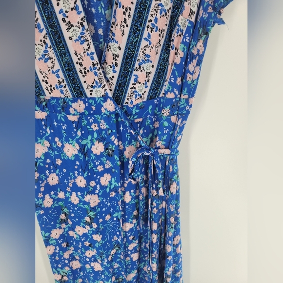 Zesica Boho Style Wrap‎ Maxi Dess in Blue & Floral Print Size Large - Picture 3 of 5